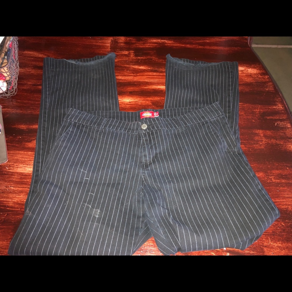 Lot of women’s dickies pants